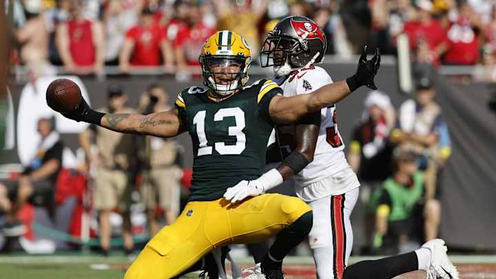 Packers Beat Buccaneers 14-12 on Campbell’s Two-Point Breakup