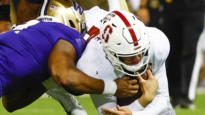 Grocery Stores Charge for Sacks; UW Defenders Should Do the Same