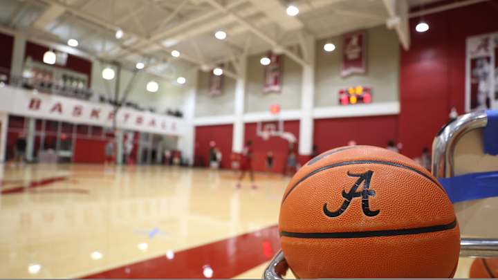 Crimson Tide Hoops Ranked 19th In Preseason Coaches Poll