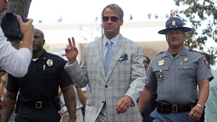 Lane Kiffin Talks Home Atmosphere, Looks Back at 2020 Victory Over Kentucky