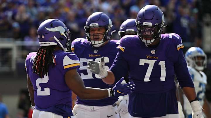 Christian Darrisaw is Becoming a Breakout Star on an Improved Vikings Offensive Line