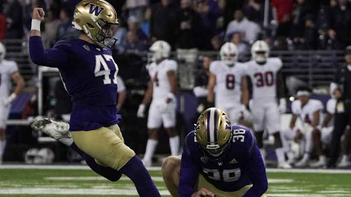 Huskies' Henry Earns Pac-12 Plaudits for Perfect FG Effort