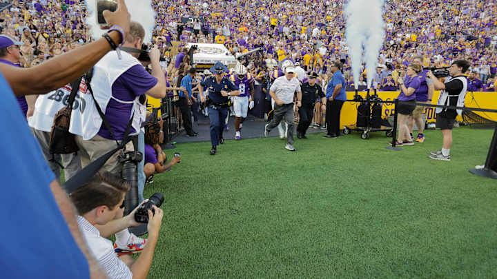 Recruits React: Prospects Raving About Visit to Death Valley