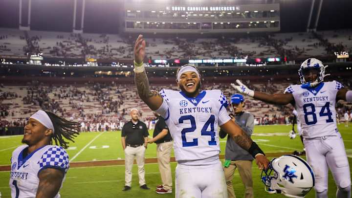 Wildcats Don't Need Chris Rodriguez to Play "Savior" Role for Kentucky