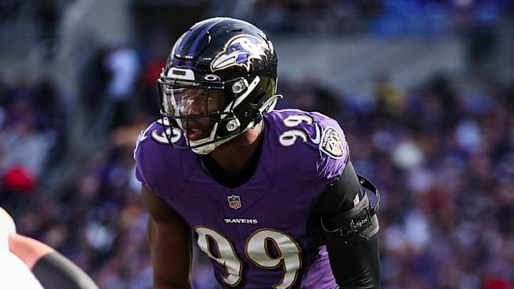 Odafe Oweh Getting Many Snaps, Needs More Production for Ravens