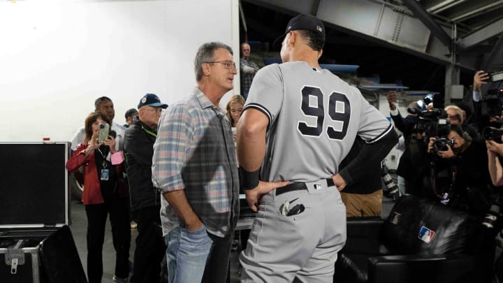 Roger Maris Jr. Calls Barry Bonds’s HR Record Illegitimate