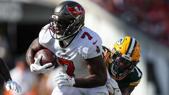 Former Buccaneers Star Rob Gronkowski Lobbies for Leonard Fournette in Free Agency Former Buccaneers Star Rob Gronkowski Lobbies for Leonard Fournette in Free Agency