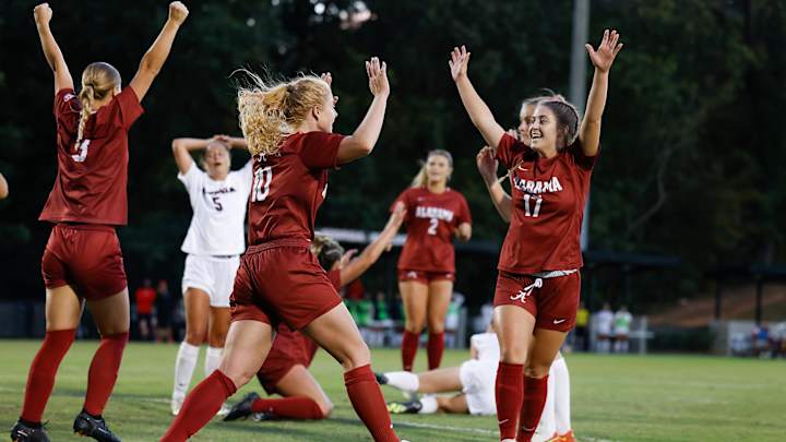 Alabama Women's Soccer Keeps Moving Up Top 25 Rankings