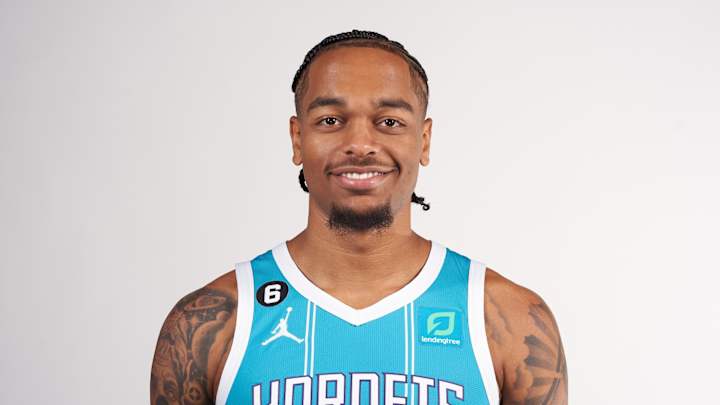 P.J. Washington Weighs in on Contract Talks & a 'Successful' Summer