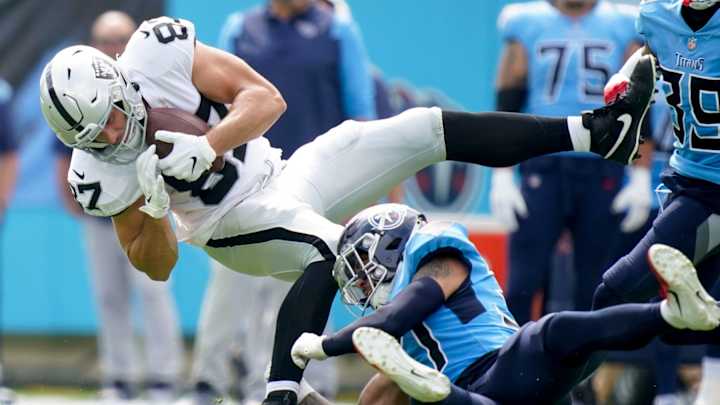 Las Vegas Raiders WR Hunter Renfrow and TE Foster Moreau OUT Las Vegas Raiders WR Hunter Renfrow and TE Foster Moreau OUT