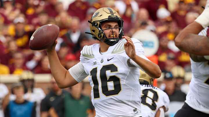 Purdue Football Pulls Away Late, Takes Down No. 21 Minnesota 20-10 on the Road Purdue Football Pulls Away Late, Takes Down No. 21 Minnesota 20-10 on the Road