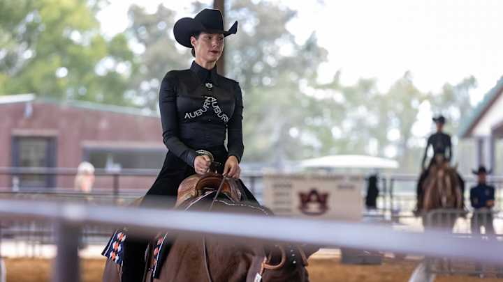Auburn Equestrian Begins Season with an 11-8 Win At Georgia