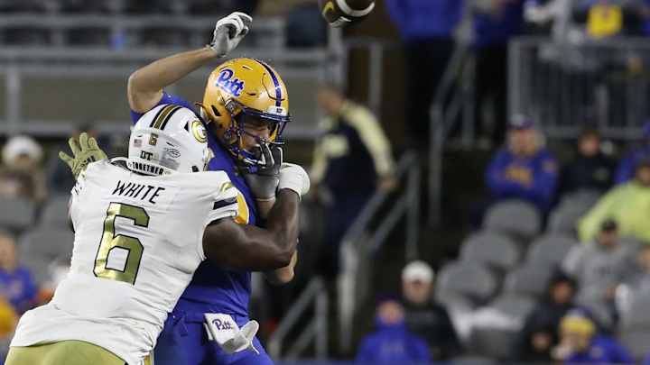Turnovers Cost Pitt in Loss to Georgia Tech