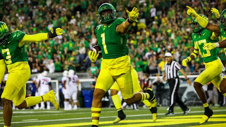 Oregon Shows Signs of Greatness in 45-27 Win Over Stanford