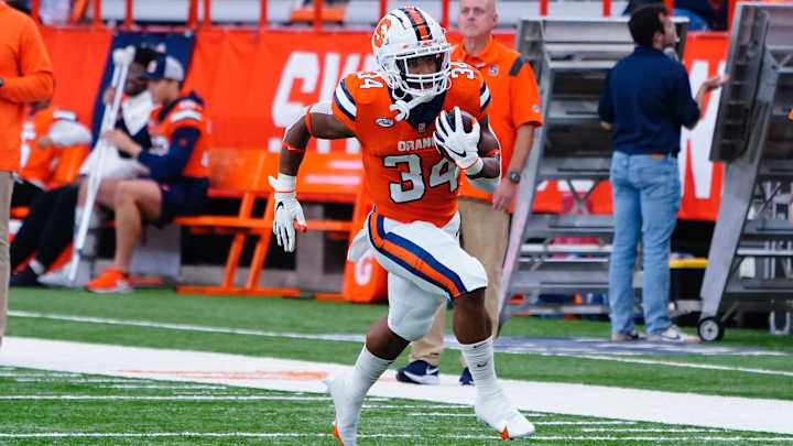 Syracuse Blows Out Wagner For First 5-0 Start in 35 Years