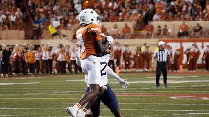 Longhorns WR Xavier Worthy Catches Impossible Ricochet TD