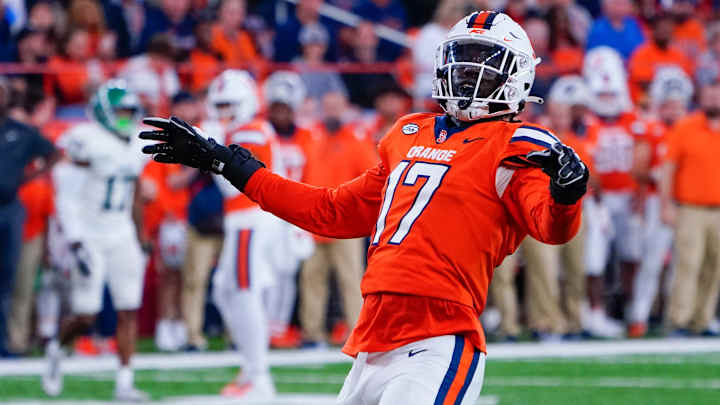 Syracuse DL Steve Linton Enters Transfer Portal