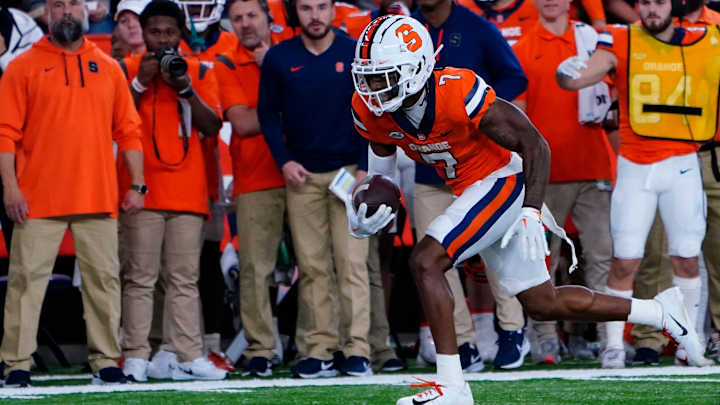 Syracuse Football Moves Up In Coaches Poll