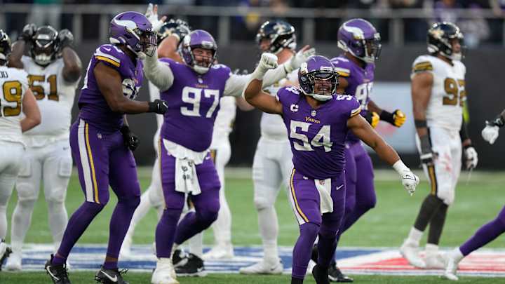 Vikings-Saints Game Ends on Amazing Double-Doink Field Goal Miss (Video)
