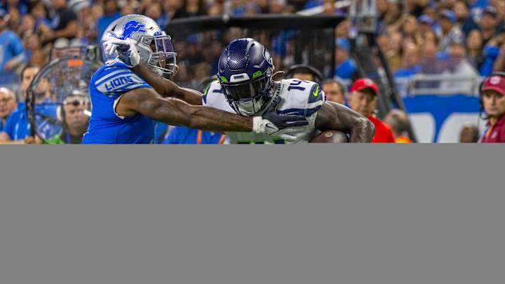 QB Geno Smith, Seattle Seahawks Offense, Take Down Lions in Shootout QB Geno Smith, Seattle Seahawks Offense, Take Down Lions in Shootout