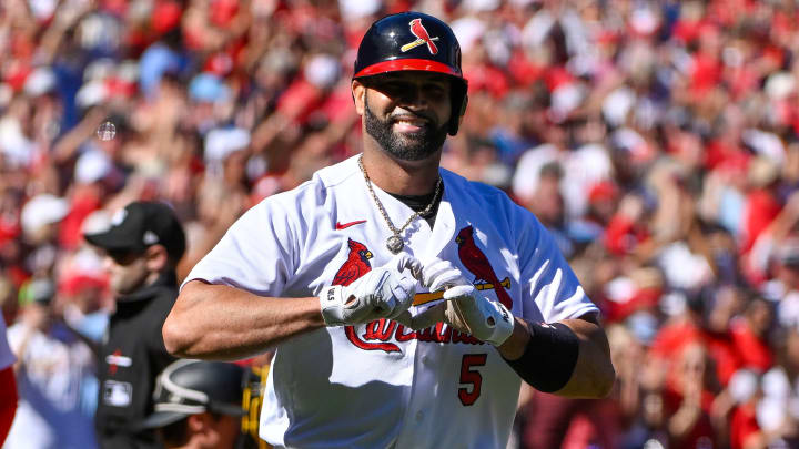 Cardinals’ Albert Pujols Homers in Final Regular-Season Home Game (Video)