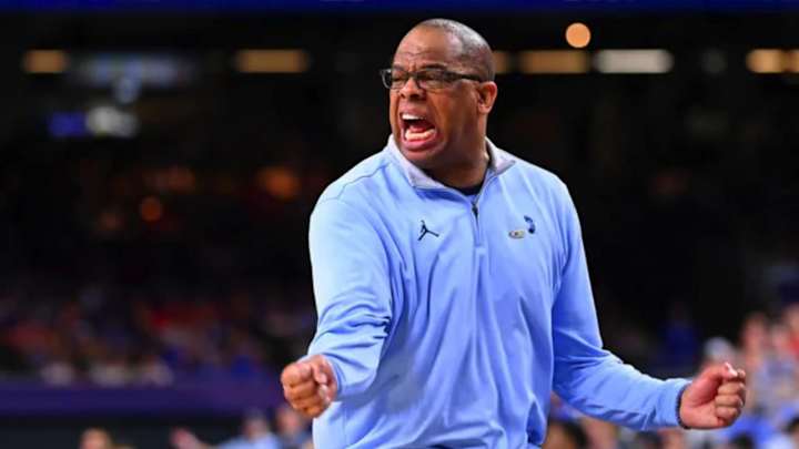 Knicks Postseason Hero Hubert Davis Named Grand Marshal of NASCAR Playoff Race Knicks Postseason Hero Hubert Davis Named Grand Marshal of NASCAR Playoff Race