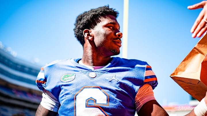 Sources: Florida LB Shemar James Being Evaluated for Leg Injury