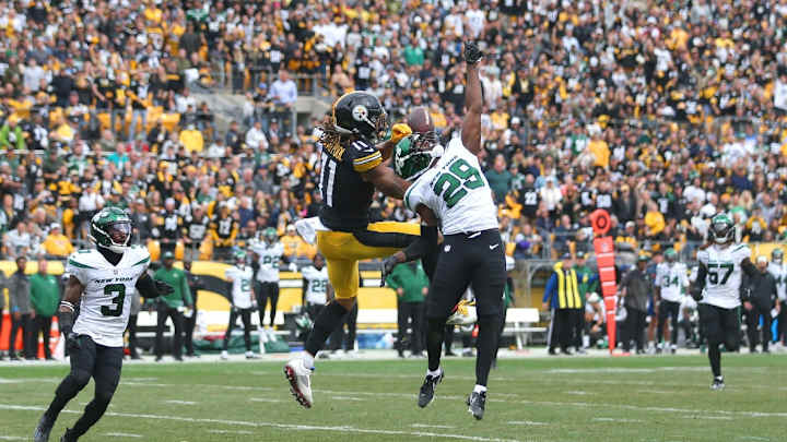 Steelers Film Room: Clap Puts Kenny Pickett INT on Chase Claypool