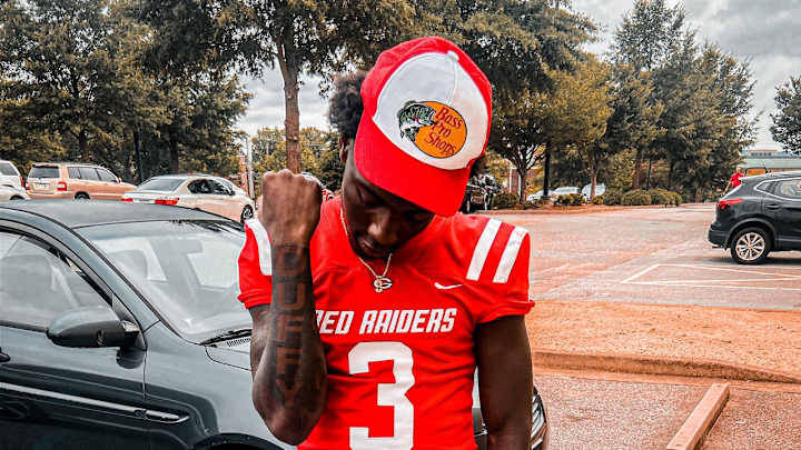 2024 WR Prospect Has Miami Hurricanes on His Short List 2024 WR Prospect Has Miami Hurricanes on His Short List