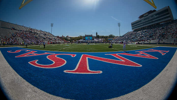 Kansas Jayhawks solidly in updated bowl predictions