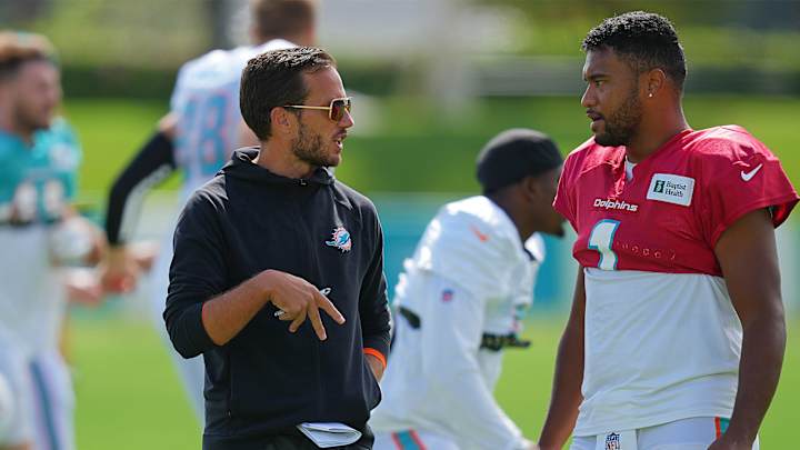 Dolphins Coach Addresses Outside Noise Following Tua Tagovailoa’s Injury