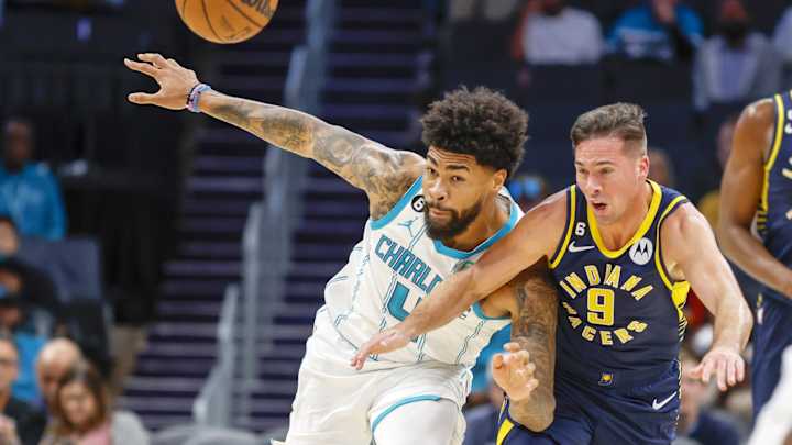 Hornets Drop to 0-2 in Preseason Play