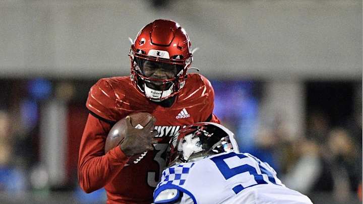 D'Eryk Jackson Ready to Step Up for Kentucky at Linebacker D'Eryk Jackson Ready to Step Up for Kentucky at Linebacker