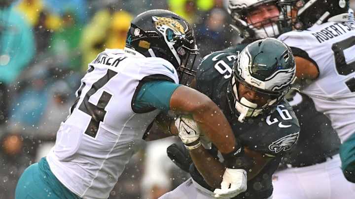 Jaguars' Rookies Travon Walker, Devin Lloyd Continue to Draw High Praise Jaguars' Rookies Travon Walker, Devin Lloyd Continue to Draw High Praise