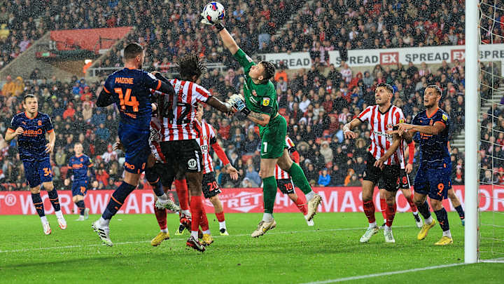 Sunderland predicted lineup v Swansea City: Is key midfield man due a rest?