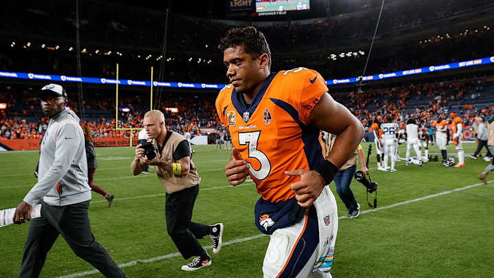 It’s More Than Fair to Start Pointing a Finger at Russell Wilson It’s More Than Fair to Start Pointing a Finger at Russell Wilson