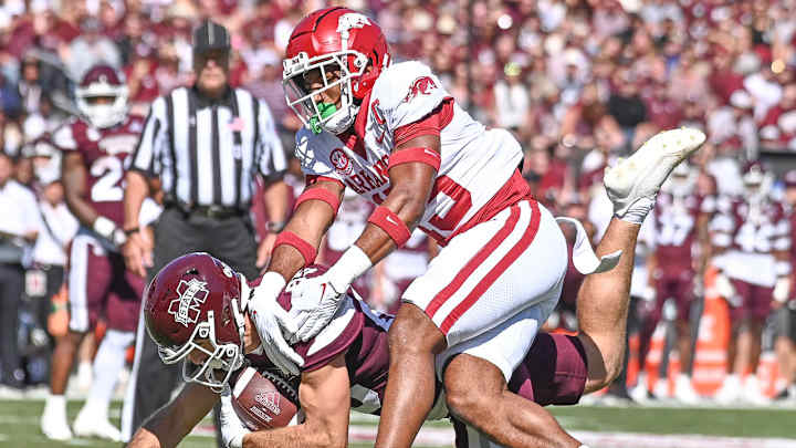 Razorbacks a Jumbled Mess on Both Sides of Ball Now