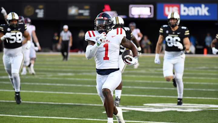 Notebook: Ole Miss Rebels Explode In Second Half, Take Down Vanderbilt 52-28