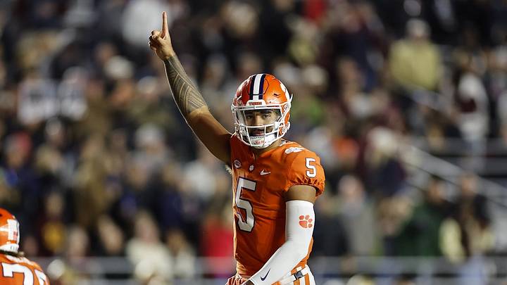 Clemson Offense Shows 'No Panic Whatsoever' at Boston College Clemson Offense Shows 'No Panic Whatsoever' at Boston College