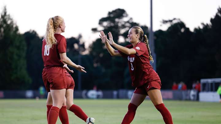 No. 4 Alabama Soccer Dominates LSU 5-0, Wins Ninth Straight