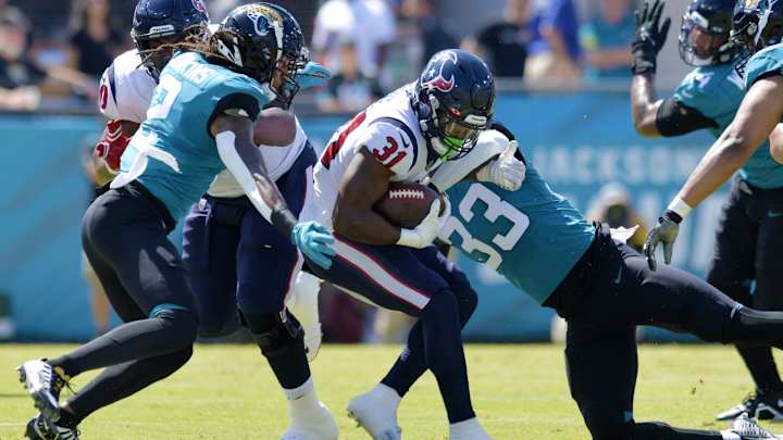 Former Gators RB Dameon Pierce Hoists Houston Texans to First Win