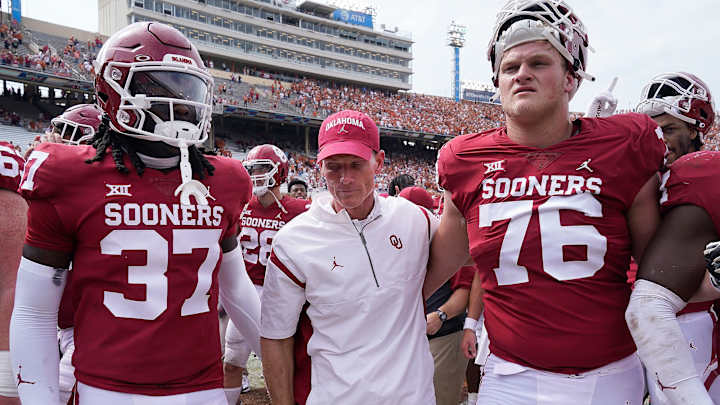 Forde-Yard Dash: Oklahoma, Texas Leave Red River Heading Opposite Directions