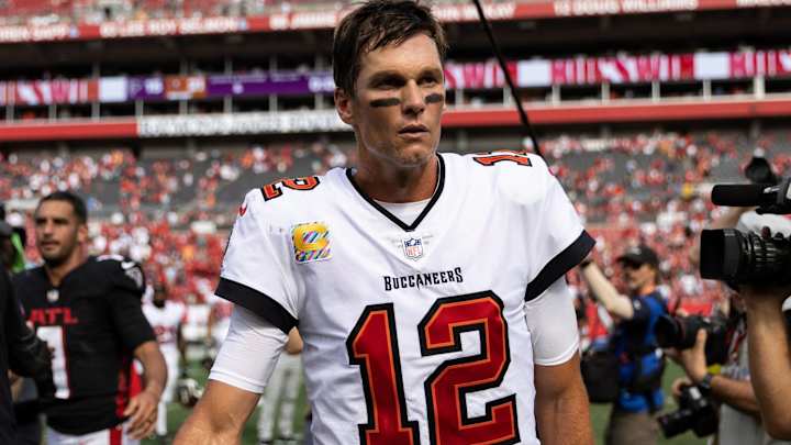 Bucs’ Tom Brady Reacts to Roughing the Passer Penalty vs. Falcons