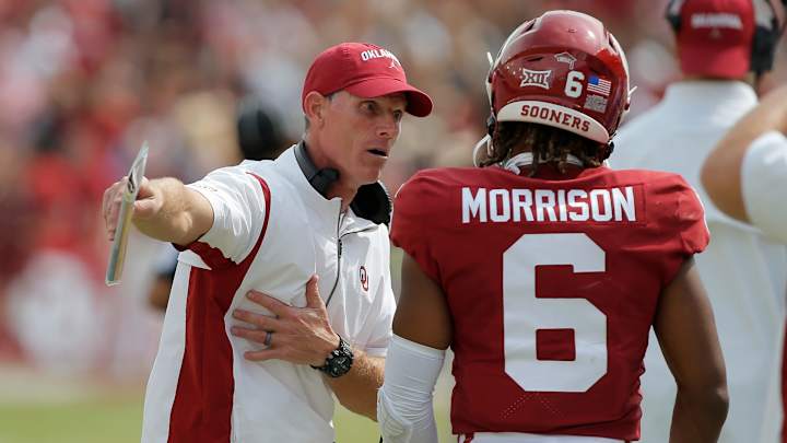 DaShaun White Says Oklahoma's Defense Has Had a Lot of Little 'Facepalm Moments' DaShaun White Says Oklahoma's Defense Has Had a Lot of Little 'Facepalm Moments'