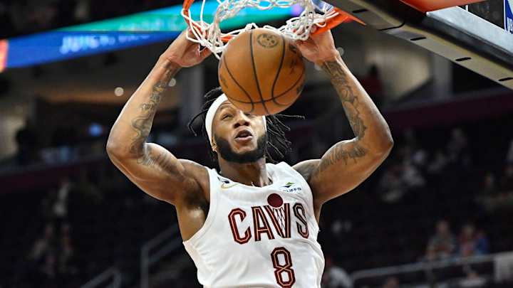 Cavs Notes: Injury Updates, Roster Decisions And Lineup Shuffling