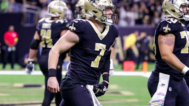 Taysom Hill is NFC Offensive Player of the Week