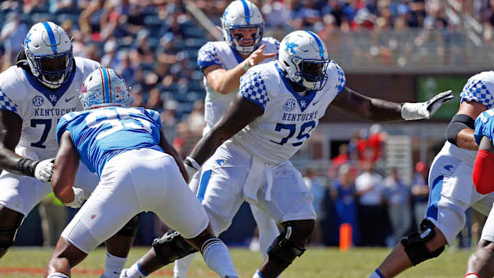 Kentucky Continues Looking for Answers to Offensive Line Issues