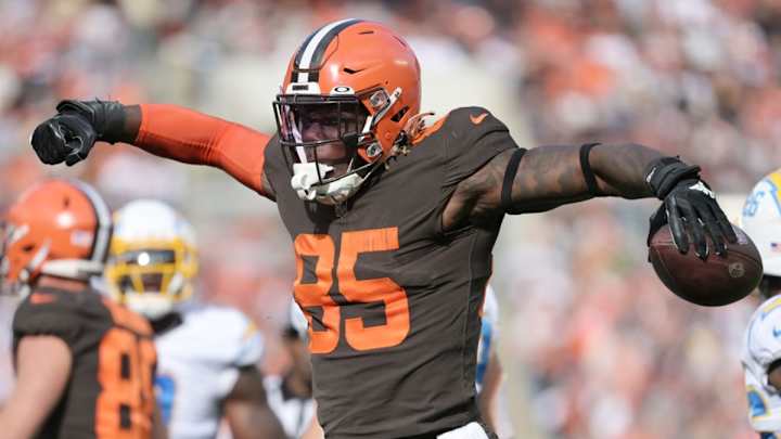 Patriots Bill Belichick has High Praise for Browns TE David Njoku