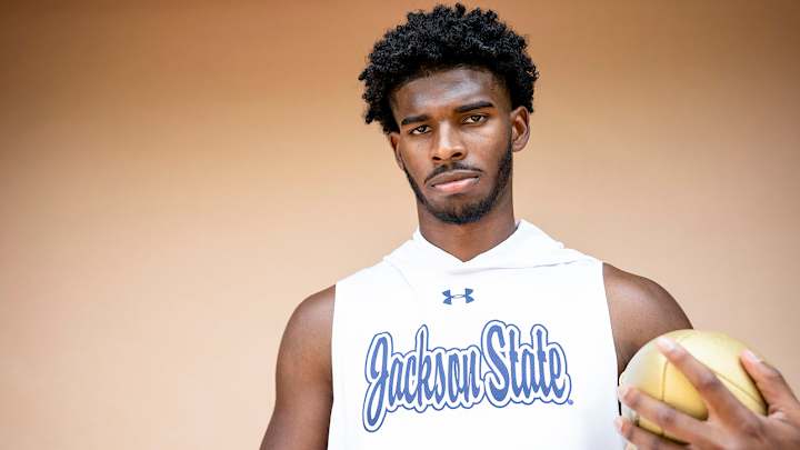 Tom Brady’s Apparel Brand Signs Shedeur Sanders to NIL Deal