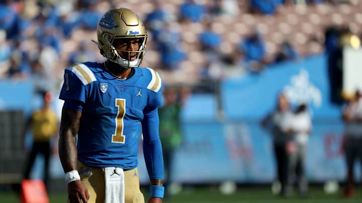 UCLA QB Dorian Thompson-Robinson Sees Heisman Trophy Odds Improve UCLA QB Dorian Thompson-Robinson Sees Heisman Trophy Odds Improve
